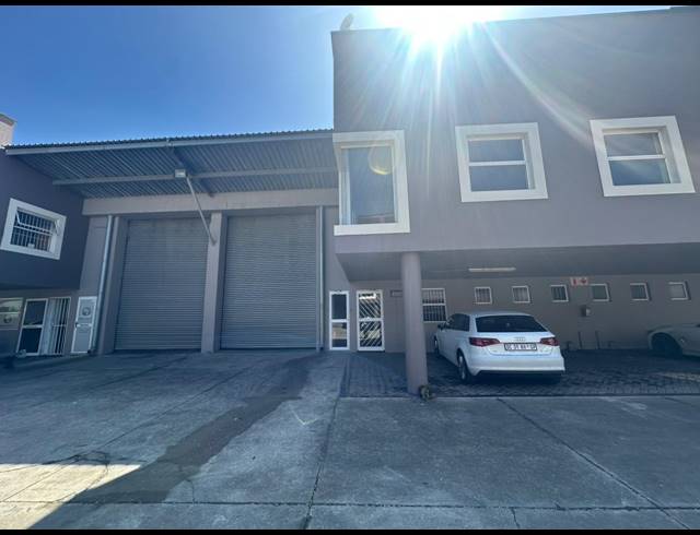 420M² WAREHOUSE TO LET IN SPARTAN